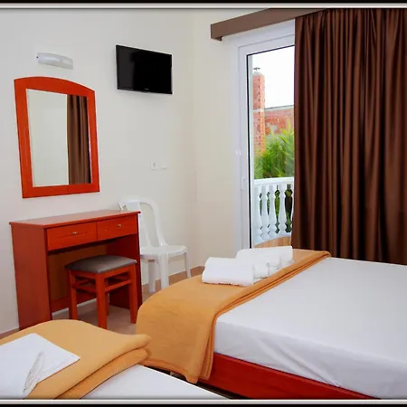 Hotel John & Eve