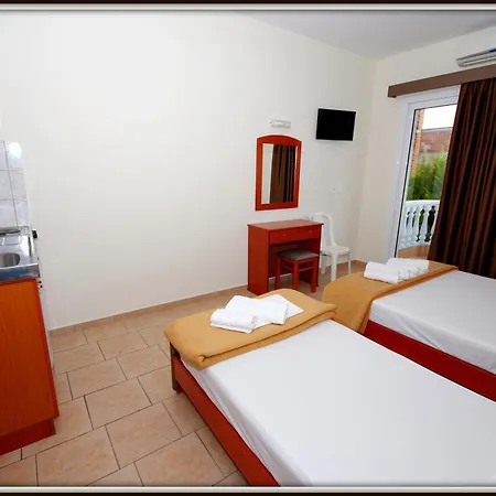 Hotel John & Eve