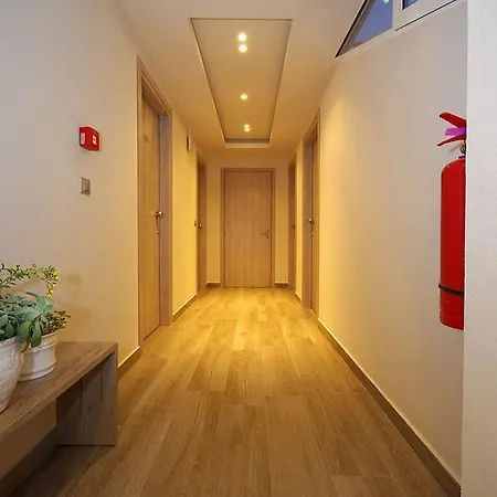 Hotel John & Eve