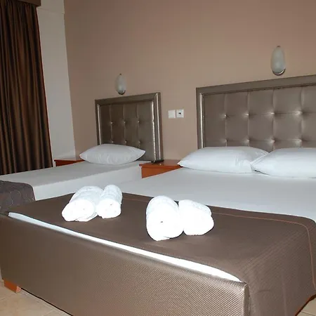 John & Eve Hotel *