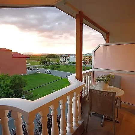 John & Eve Hotel Paralia Katerinis