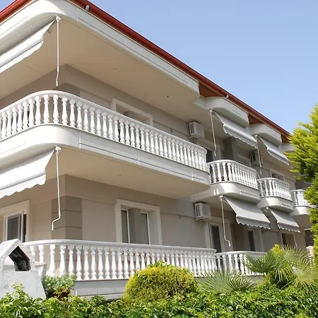 Hotel John & Eve Paralía