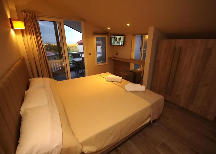 호텔 John & Eve Paralía